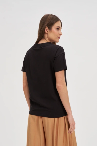 Bawełniany t-shirt z dekoltem w serek czarny