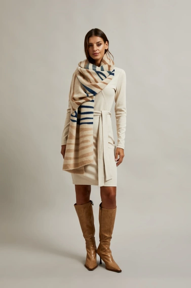  Szalik w zwierzęcy wzór beżowy