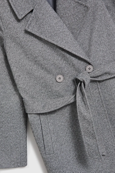 Dwurzędowy płaszcz z paskiem szary 