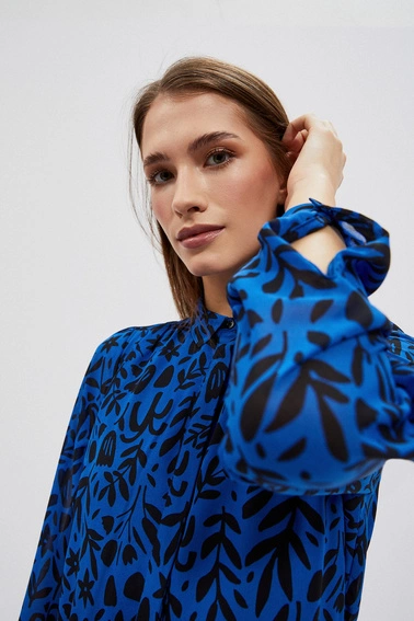 Sukienka z plisowanym dołem 