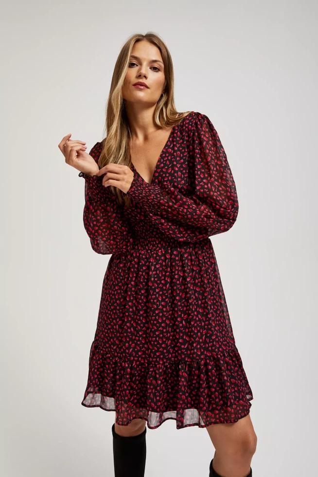 Sukienka z bufiastymi rękawami i dekoltem w serek czarna