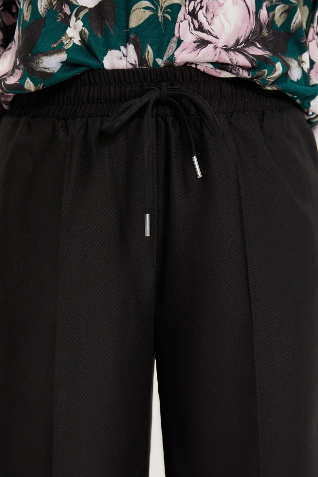 Spodnie z szerokimi nogawkami czarne