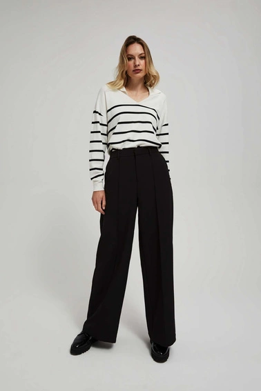 Spodnie w kant z szerokimi nogawkami i średnim stanem czarne