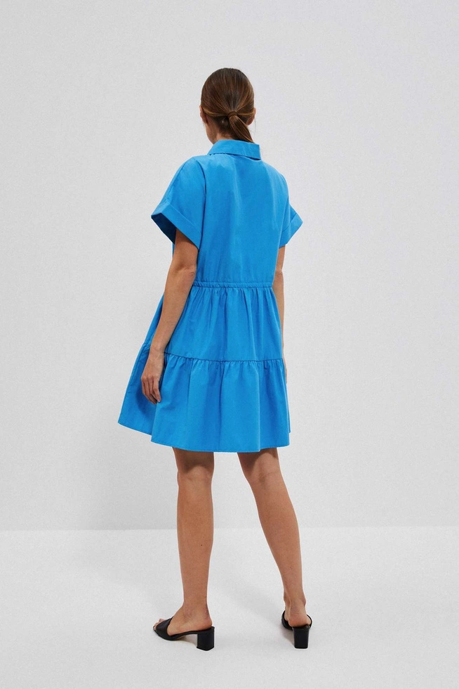 Koszulowa sukienka z falbaną