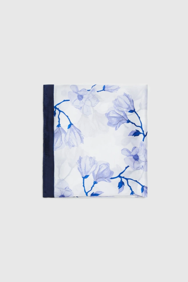 Szalik w kwiaty błękitny