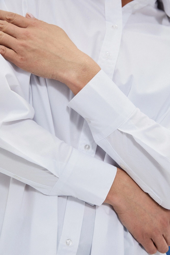 Koszula oversize z kołnierzykiem biała