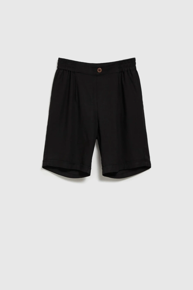 Gładkie lniane szorty czarne