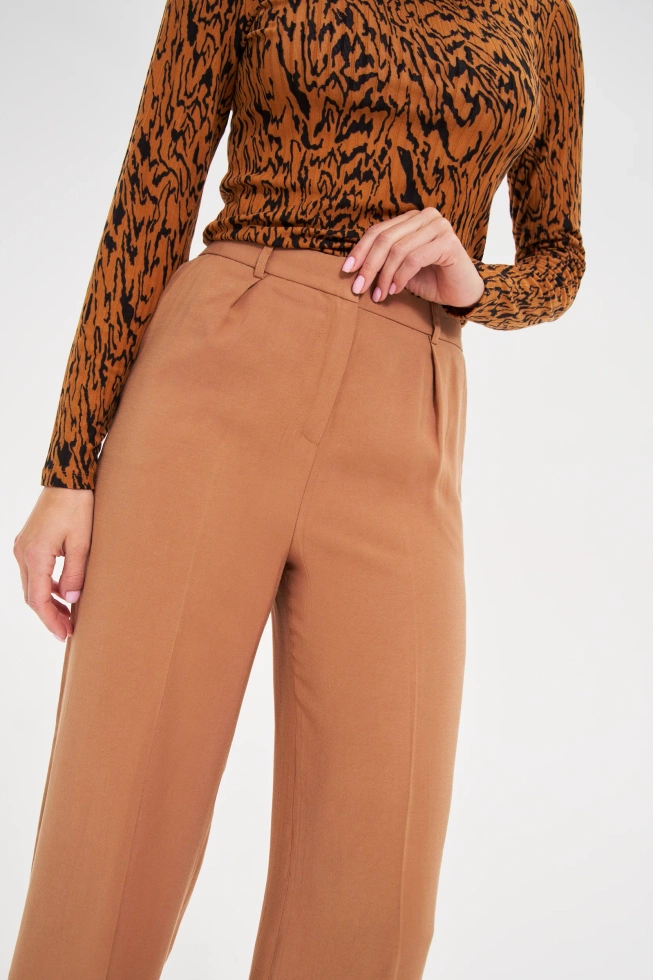 Spodnie w kant z wiskozy brązowe