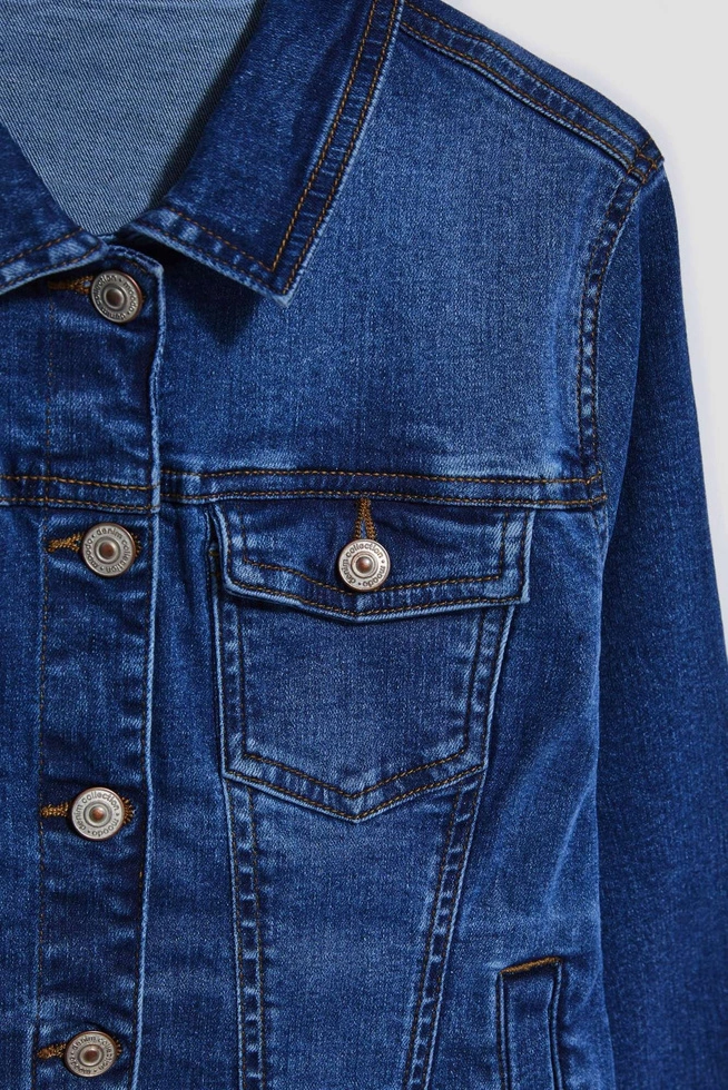 Kurtka jeansowa z kieszeniami niebieska