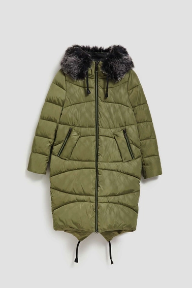 Pikowana kurtka z ocieplanym kapturem