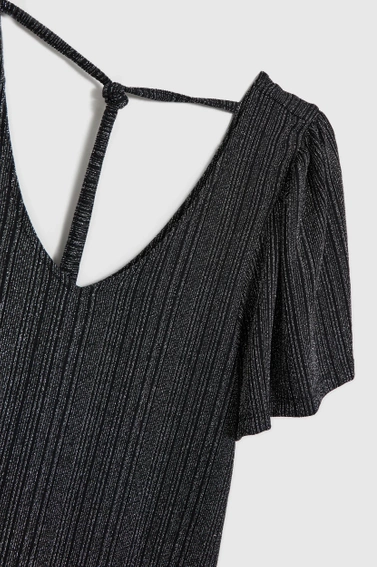 Blyszcząca bluzka z dekoltem w serek czarna