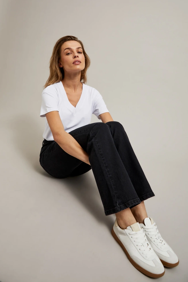 Gładkie jeansy bootcut czarne