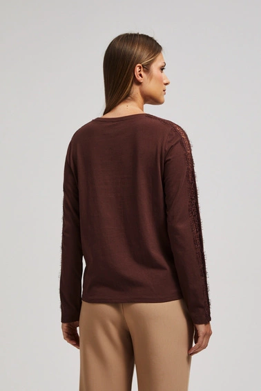 Bluzka z koronką na rękawach 