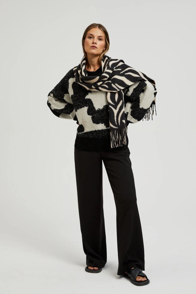 Szal w zwierzęcy wzór beżowy