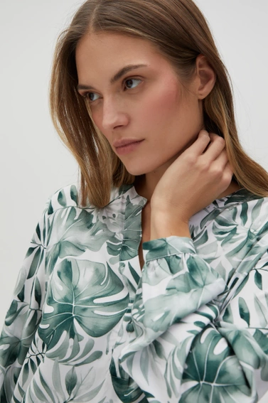 Wiskozowa koszula z tropikalnym wzorem oliwkowa
