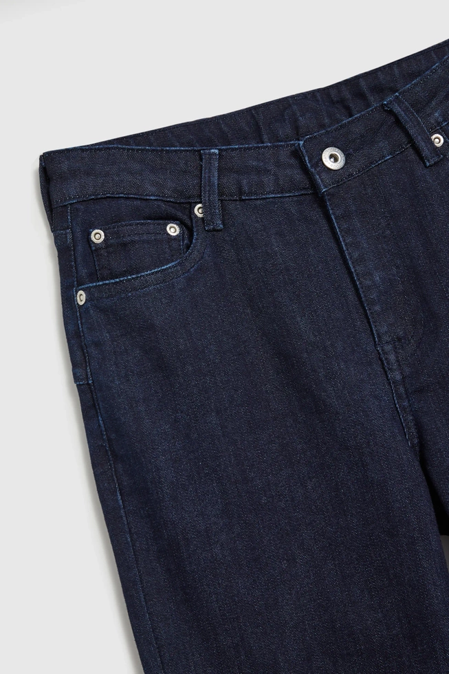 Gładkie jeansy bootcut granatowe