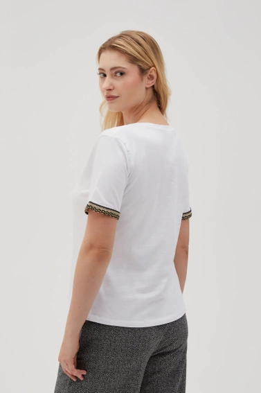 Bawełniana bluzka z dekoltem w serek i ozdobnymi rękawami biała