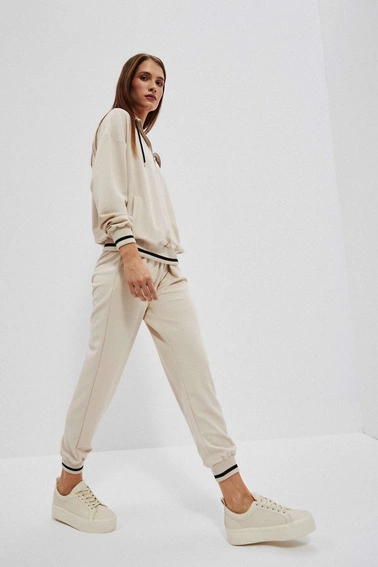 Gładkie dresowe spodnie piaskowe