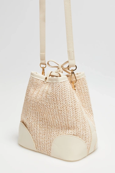 Mała torebka na ramię beżowa 