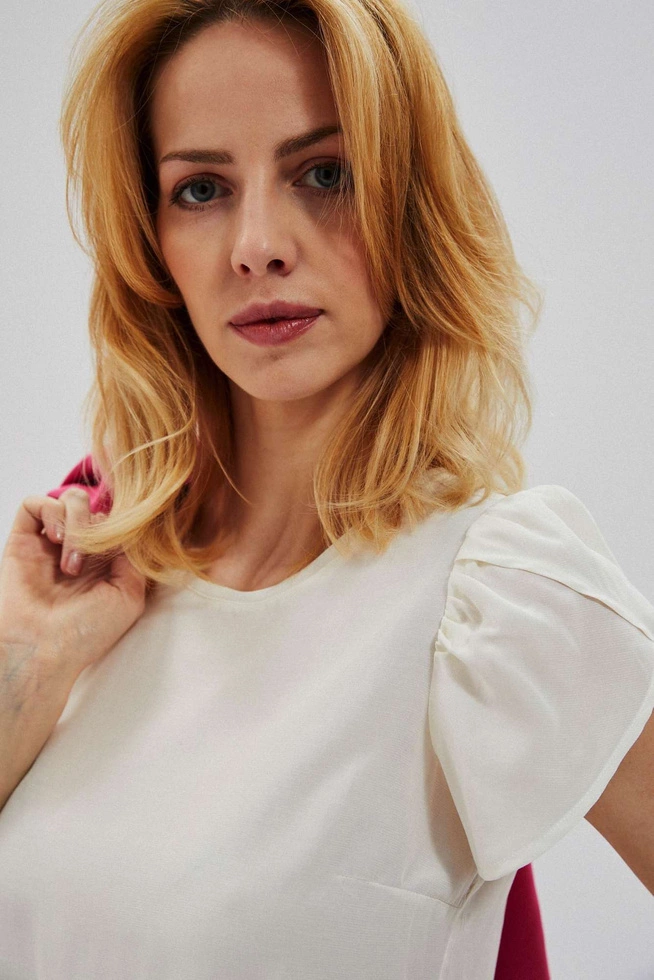 Bluzka koszulowa z bufkami perłowa