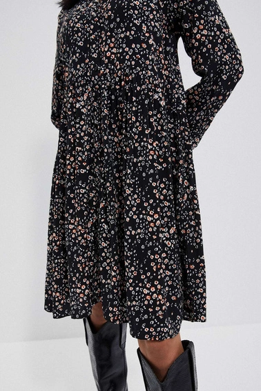 Sukienka z kolorowym nadrukiem