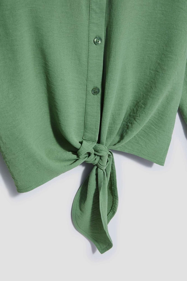 Koszula oliwkowa z wiązaniem