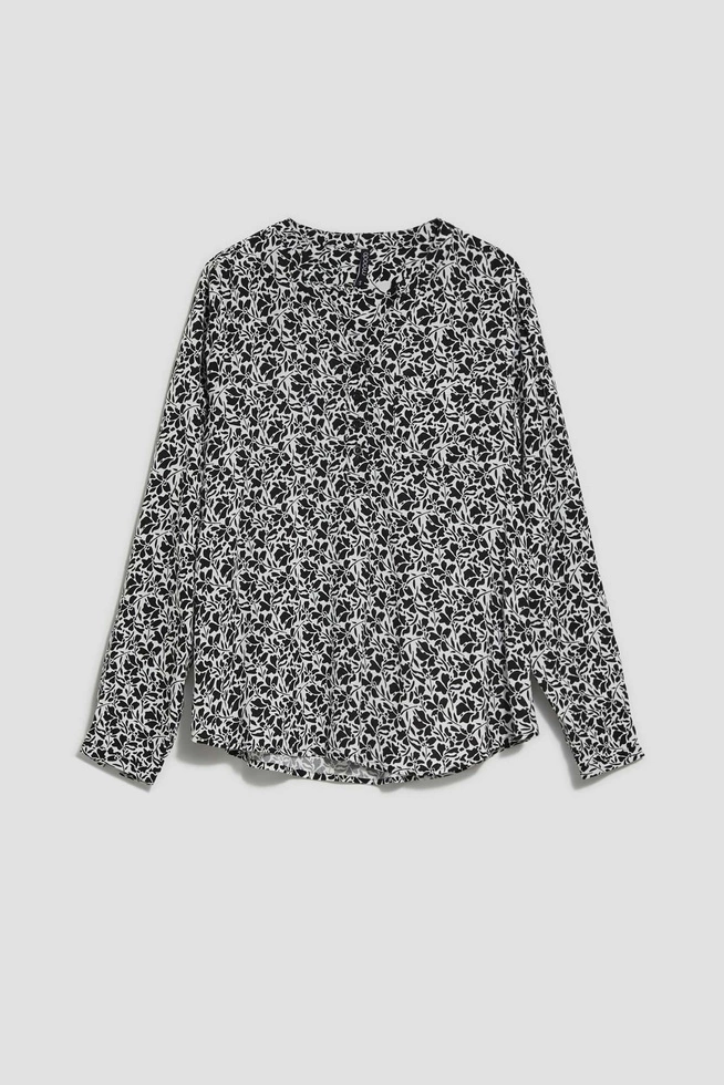 Koszula z kwiatowym nadrukiem