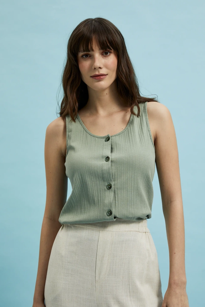 Top z guzikami oliwkowy