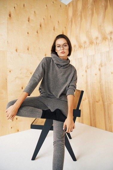 Dzianinowa bluza z golfem