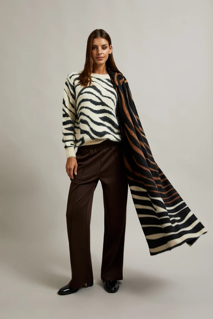 Szalik w zwierzęcy wzór brązowy