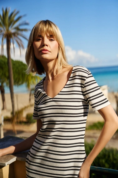 Bawełniana sukienka w paski ecru 