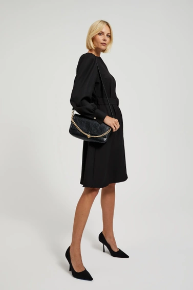 Elegancka torebka z łańcuchem czarna