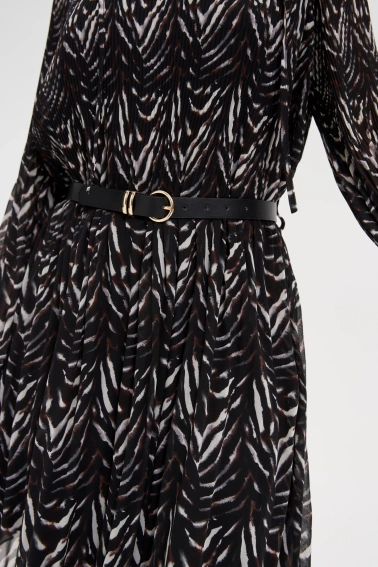 Sukienka z paskiem brązowa