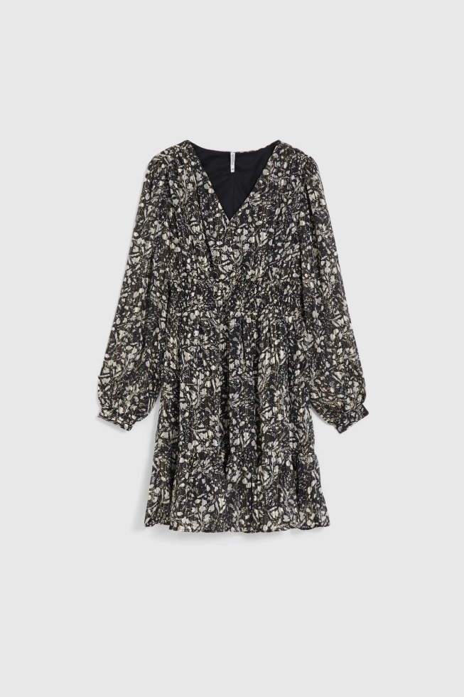 Wzorzysta sukienka z dekoltem czarna