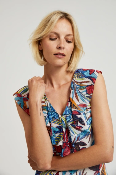 Sukienka w kwiaty midi czerwona