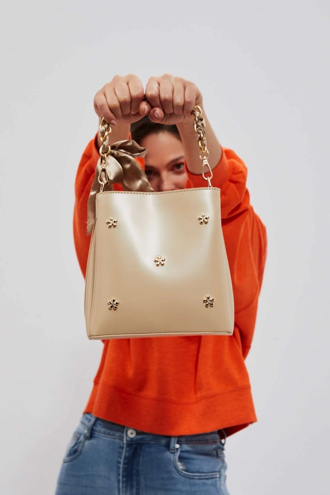 Torebka z łańcuszkiem