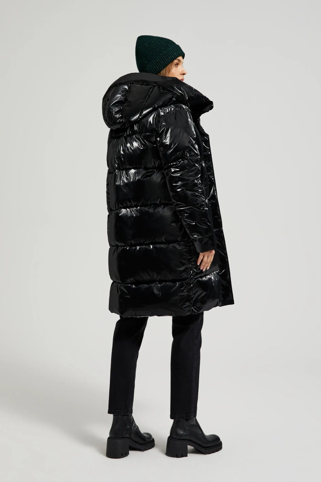 Długa kurtka z kapturem czarna