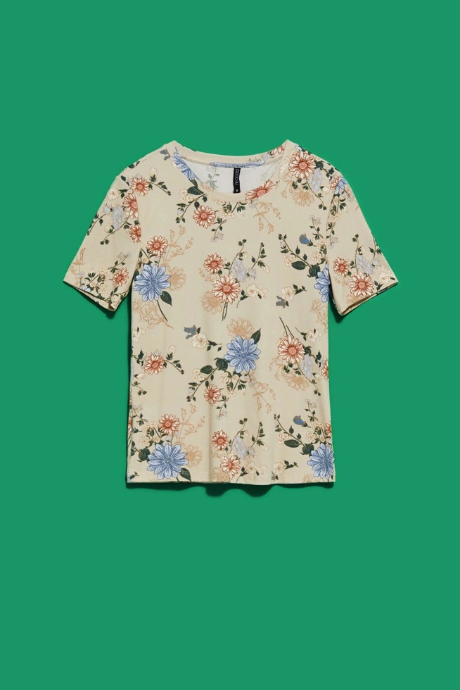 T-shirt z kwiatowym nadrukiem