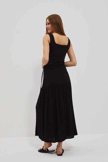 Spódnica z rozcięciemi wiązaniem czarna