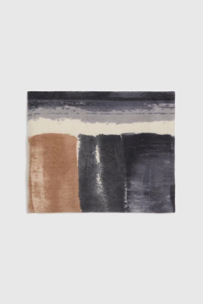 Wzorzysty szal ciemnoszary