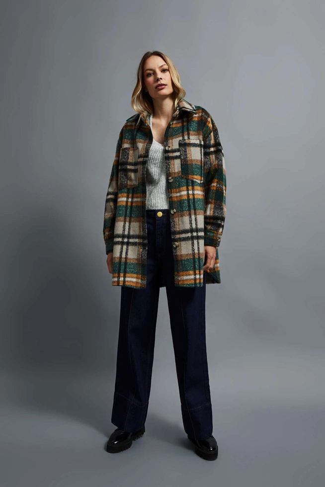 Koszulowa kurtka w kratę ciemnobeżowa