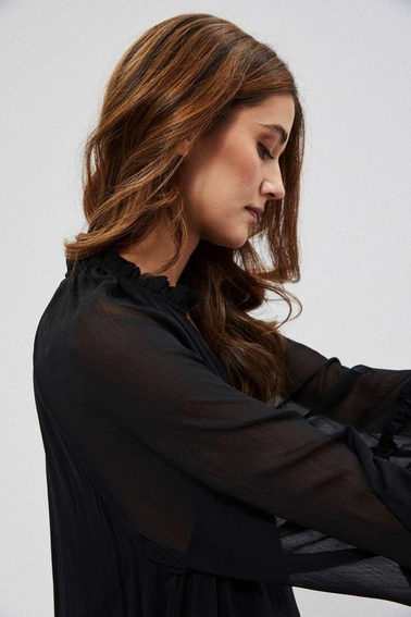 Gładka sukienka z falbanami