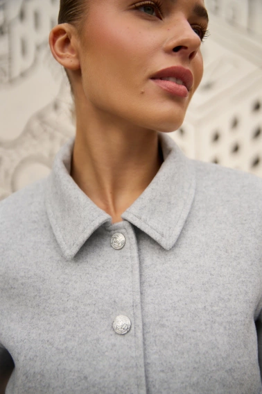 Krótka kurtka szara