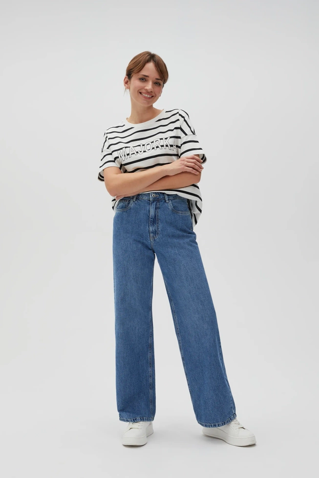 Gładkie jeasny z szerokimi nogawkami niebieskie