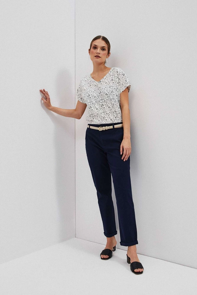 T-shirt z ozdobnym tyłem perłowy