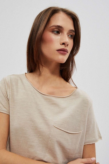 T-shirt oversize z kieszonką 