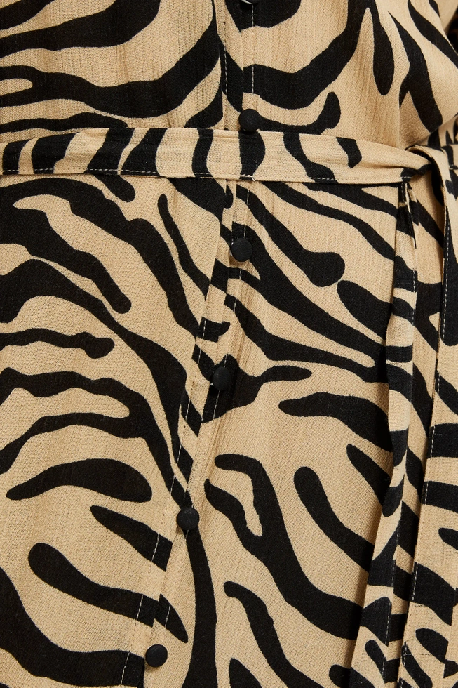 Wzorzysta sukienka maxi beżowa