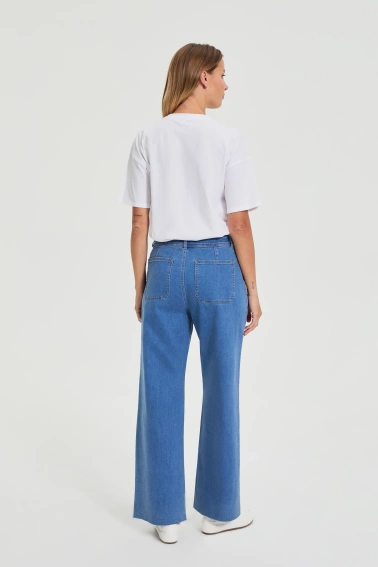 Jeansy z szerokimi nogawkami niebieskie