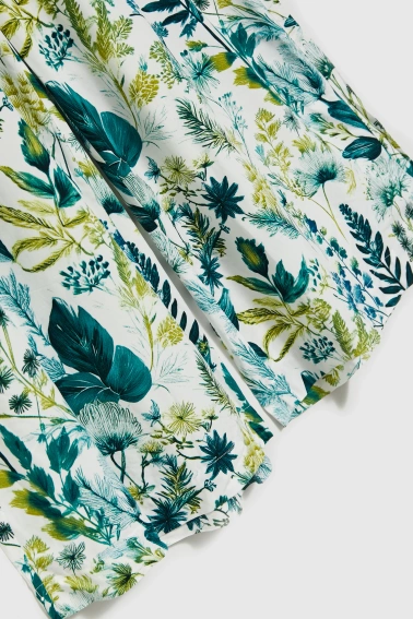 Wzorzyste spodnie kuloty białe