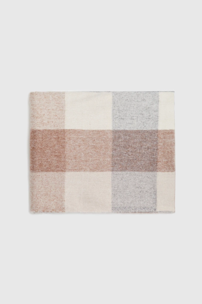 Szal w kratę beżowy